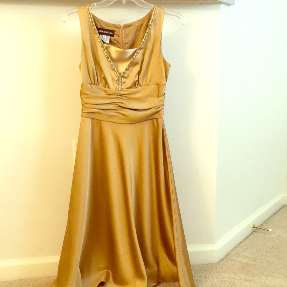 - Donna Morgan Gold satin party dress!